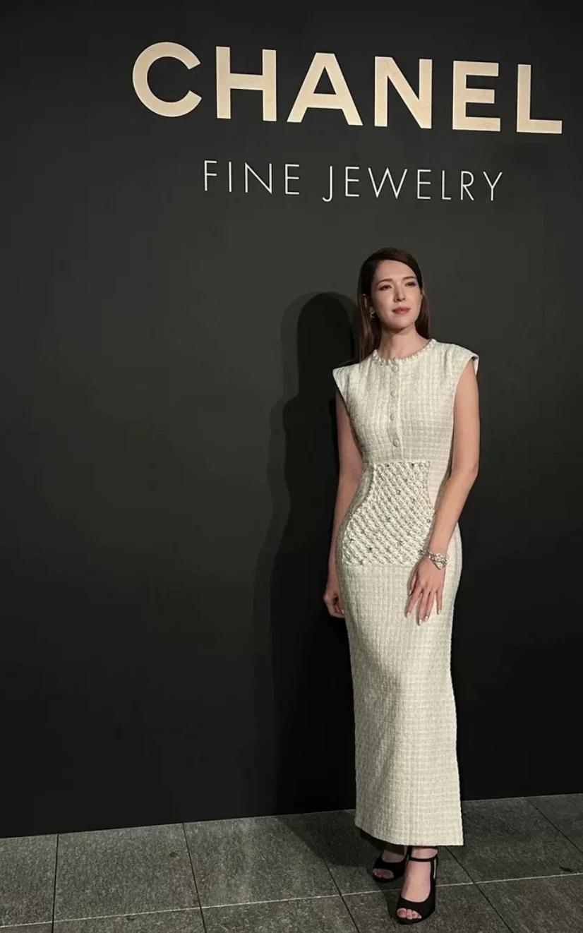 Chanel 25C White tweed dress size 36 - Image 6