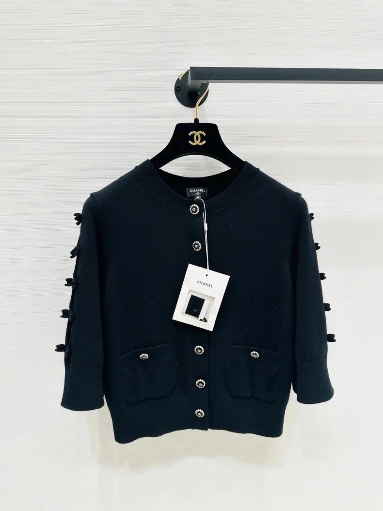 Chanel 25k black bow-tie knit cardigan