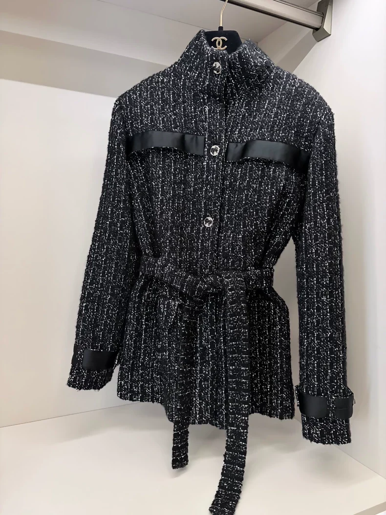 Chanel 25k black tweed jacket