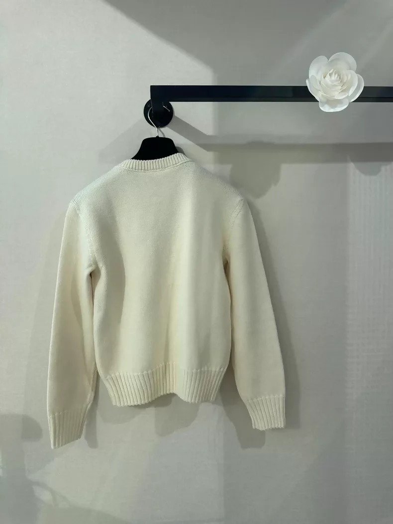 Chanel 25K off-white bow sweater - Image 3
