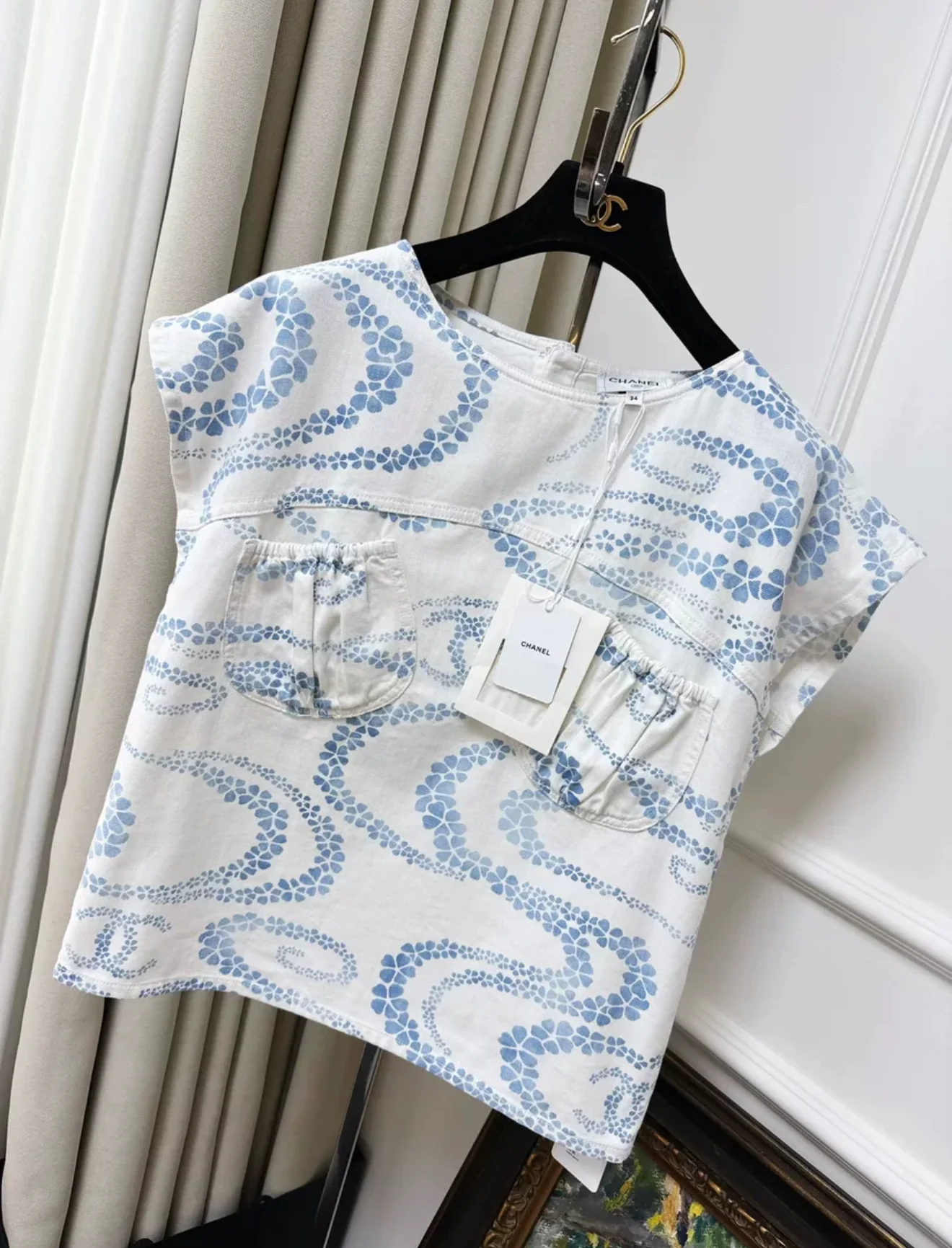 Chanel 25M coco beach blue & white Top
