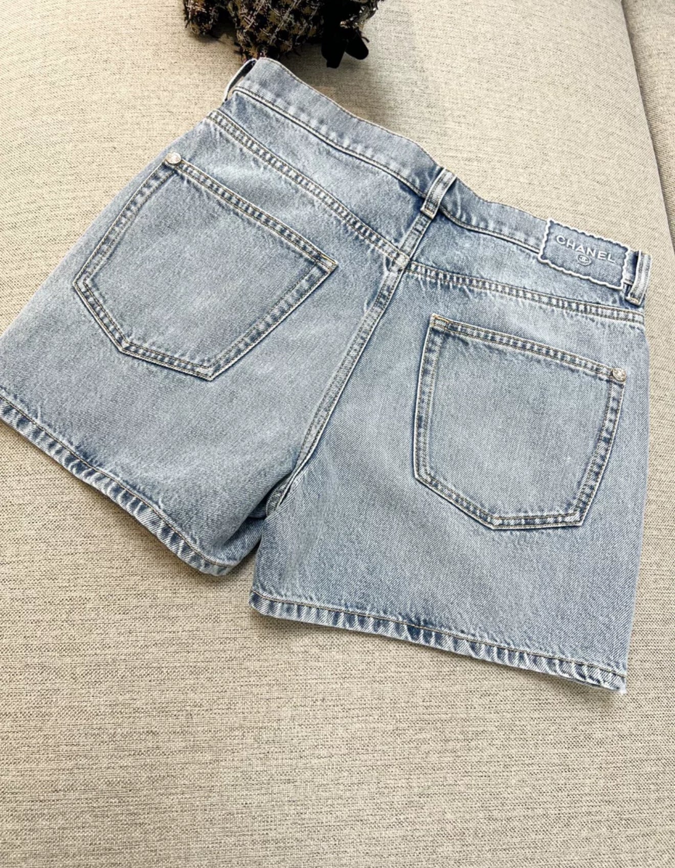 Chanel 25M Coco Embroidered Shorts - Image 5
