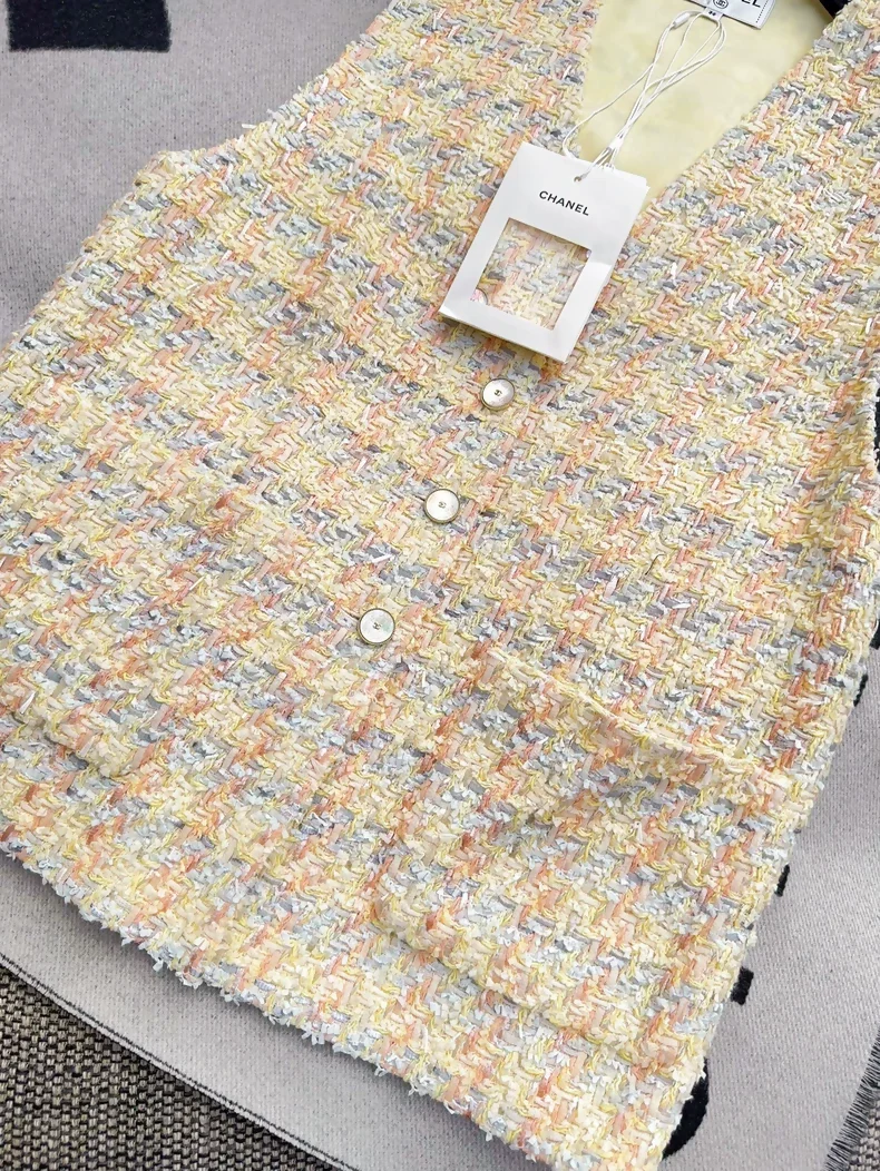 Chanel 25P yellow mixed color tweed vest - Image 2