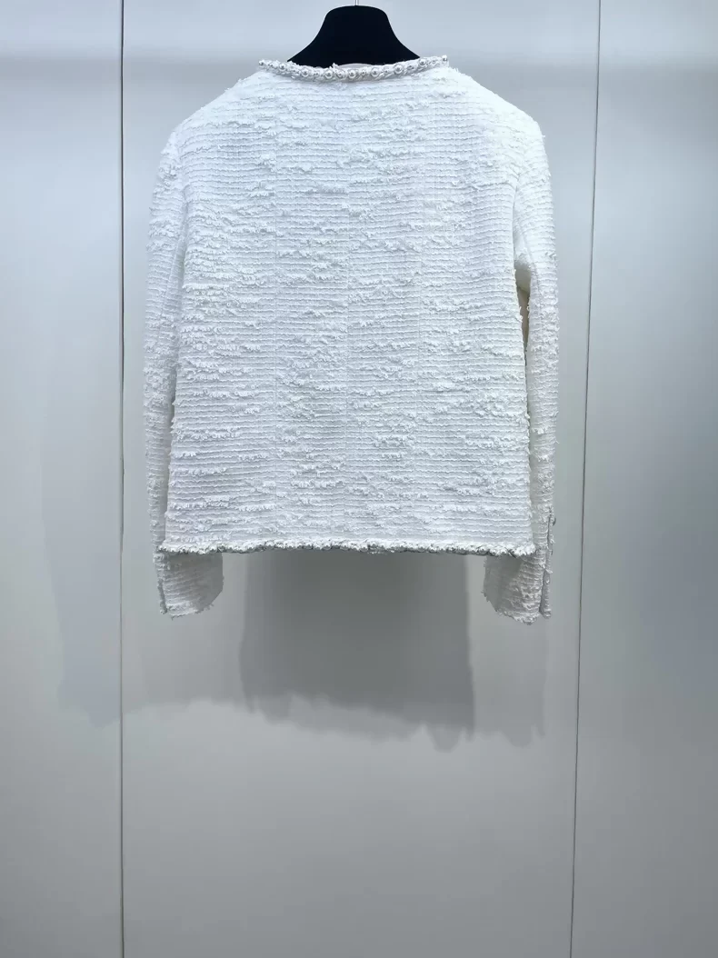Chanel 25P Pearl-trimmed Tweed Jacket - Image 2