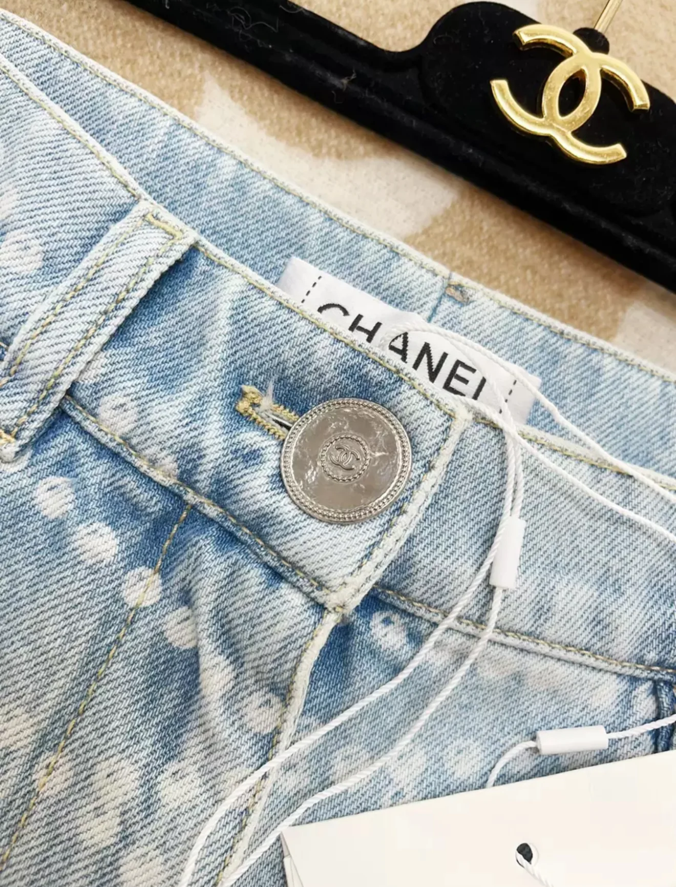 Chanel 25P Light Blue Denim Pearl Print CC Logo Baggy Jeans - Image 2