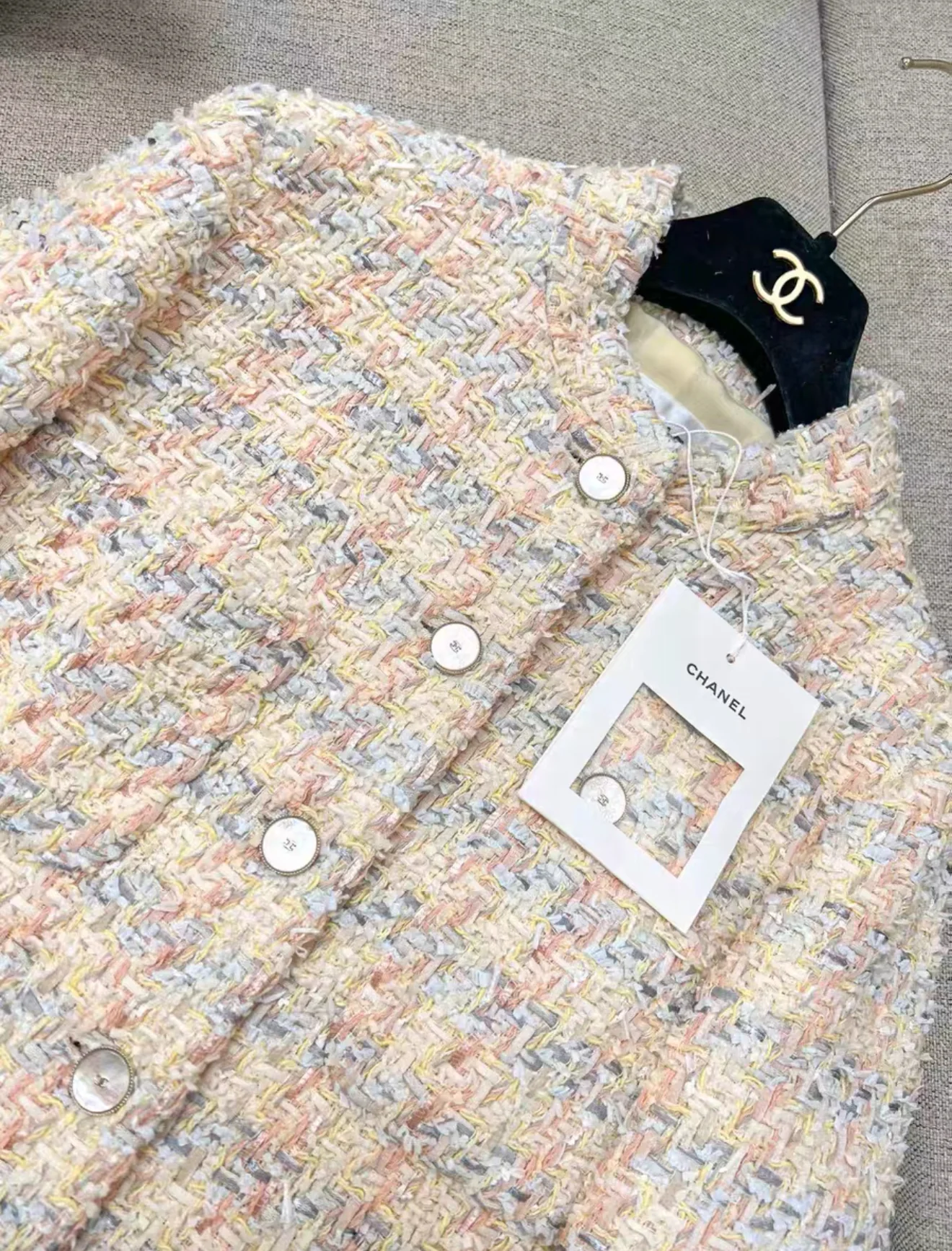 Chanel 25P Multicolor tweed jacket - Image 2
