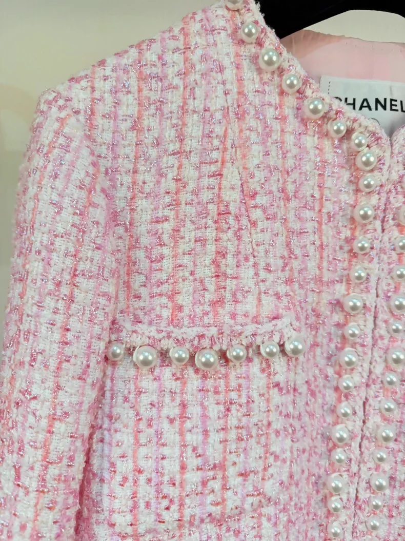 Chanel 25p Pink tweed Pearl Jacket - Image 2