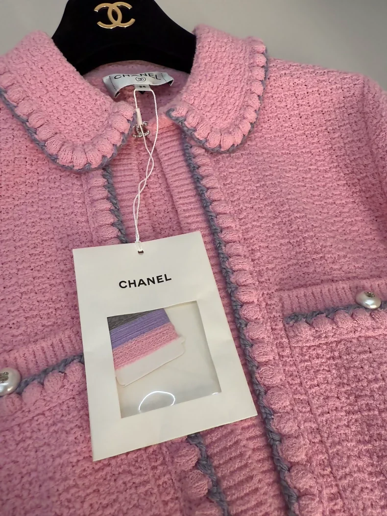 Chanel 25p pink cardigan - Image 3