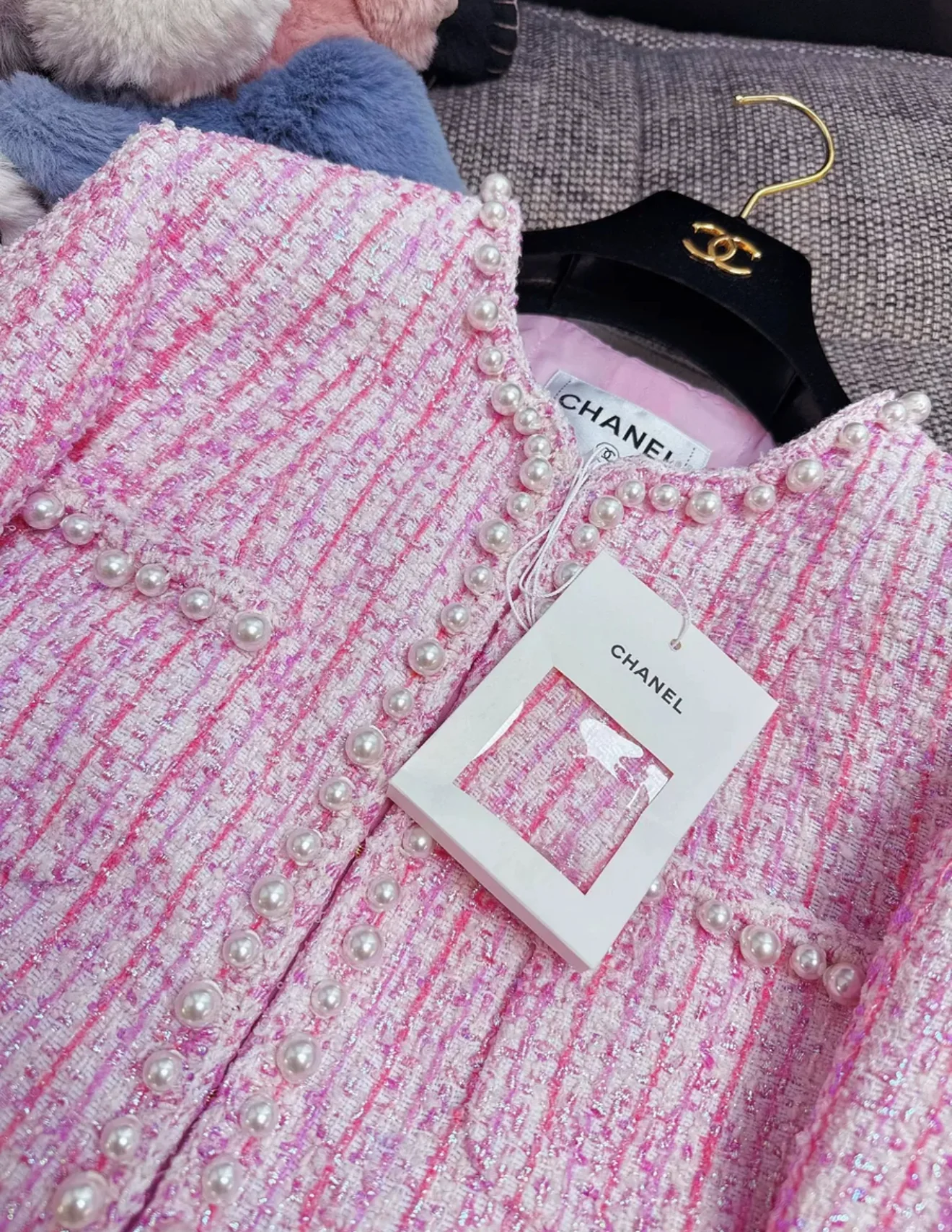Chanel 25P Pink Tweed Jacket - Image 4