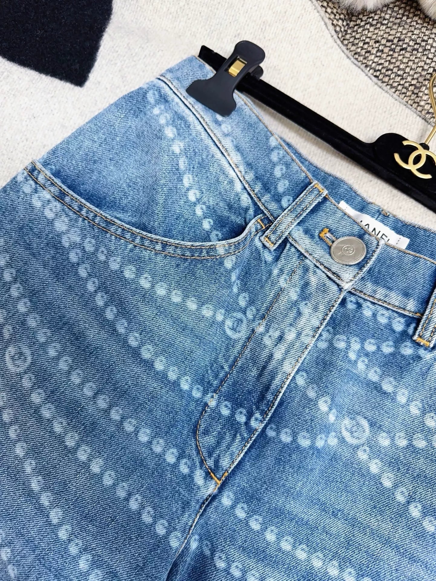 Chanel 25p popular blue pearl chain print logo wide-leg jeans - Image 3