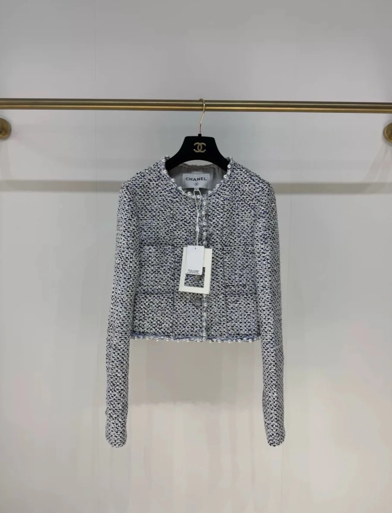 Chanel 25P white and blue pearl sequinned Tweed jacket