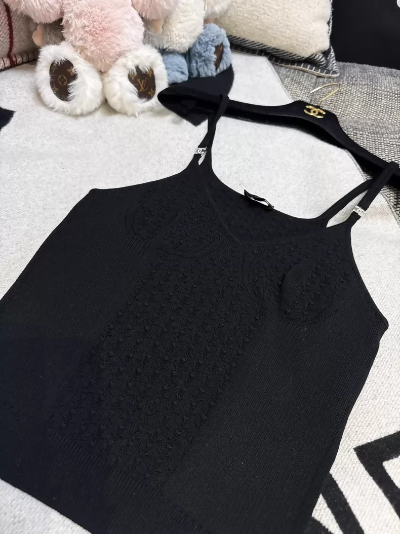 Chanel 25s black top - Image 5