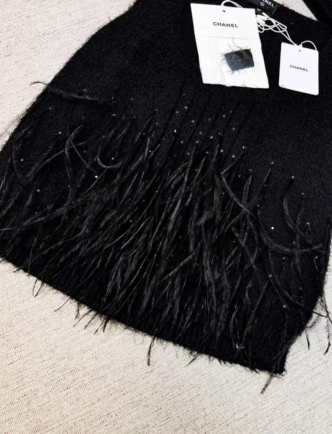 Chanel 25S black feather top - Image 4