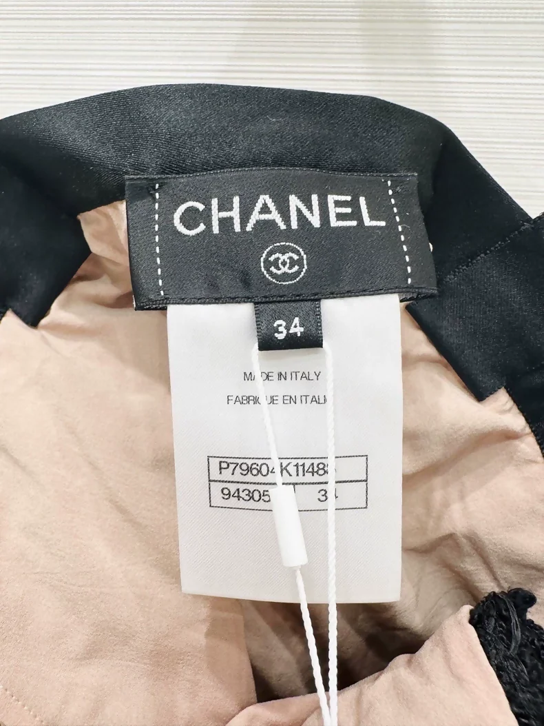 Chanel 25s crochet dress - Image 3