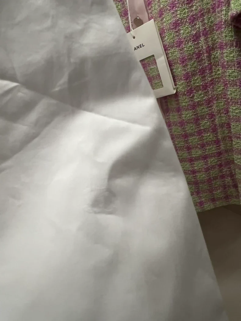 Chanel 25s embroidered white shirt - Image 3