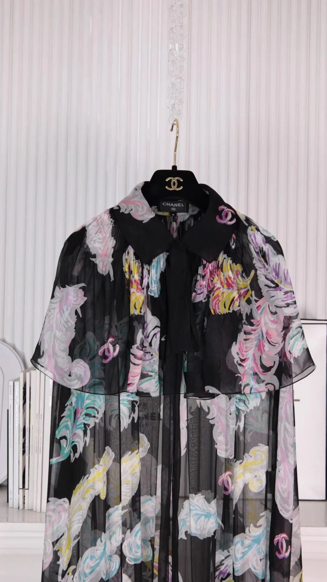 Chanel 25S long cape - Image 3