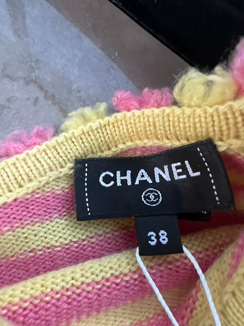 Chanel 25s striped cardigan - Image 3