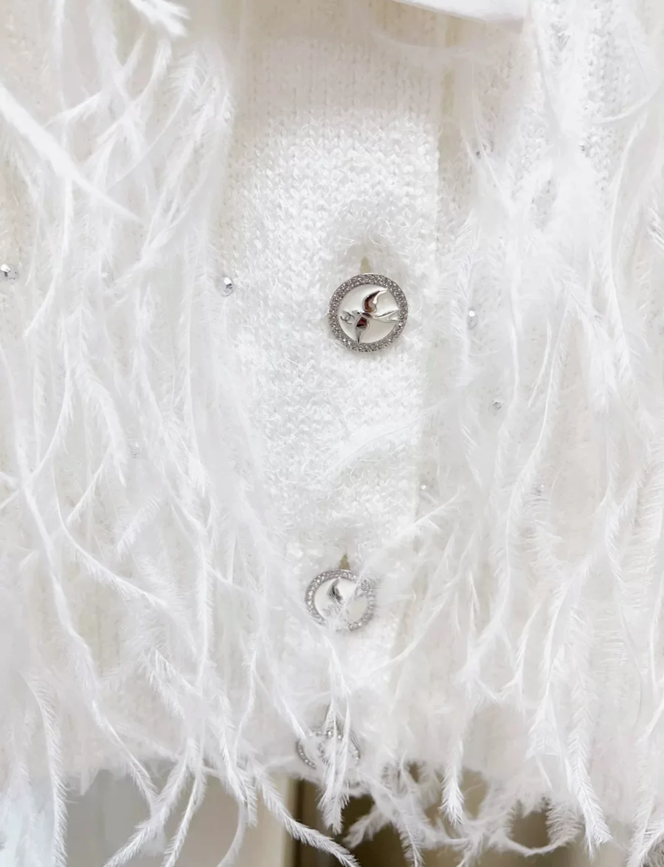 Chanel 25S white feather cardigan - Image 3