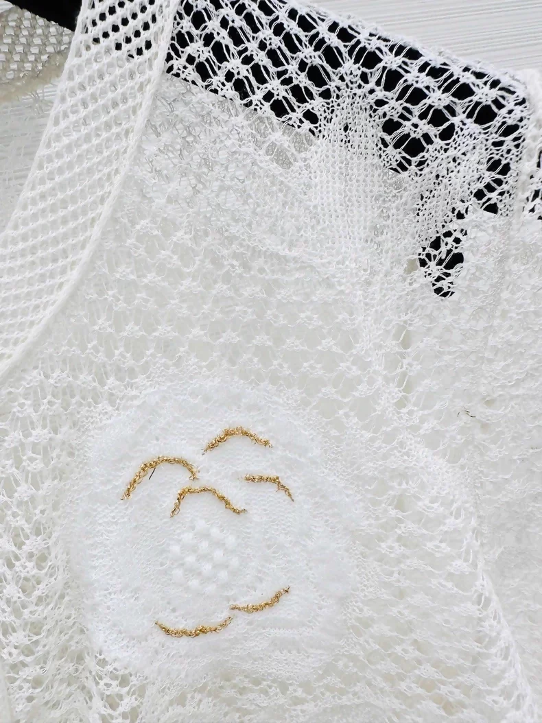 Chanel 26C White Lace Camellia Cardigan - Image 2