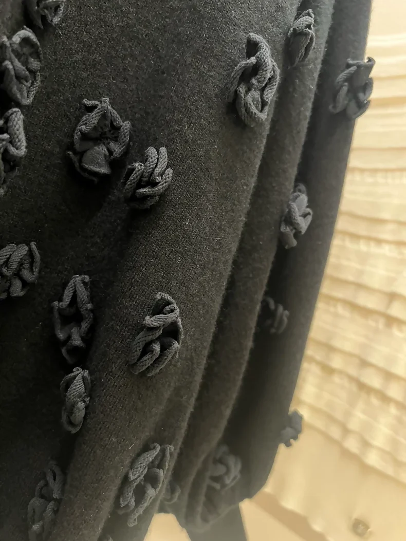 Chanel black cashmere sweater - Image 2