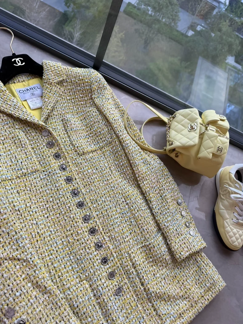 Chanel 96P yellow tweed jacket - Image 2