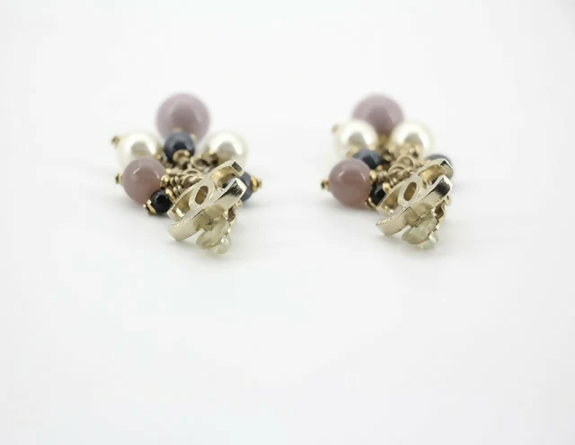 Chanel A11P Imitation Pearl Purple Blue Grape String CLIP-on Earrings - Image 6