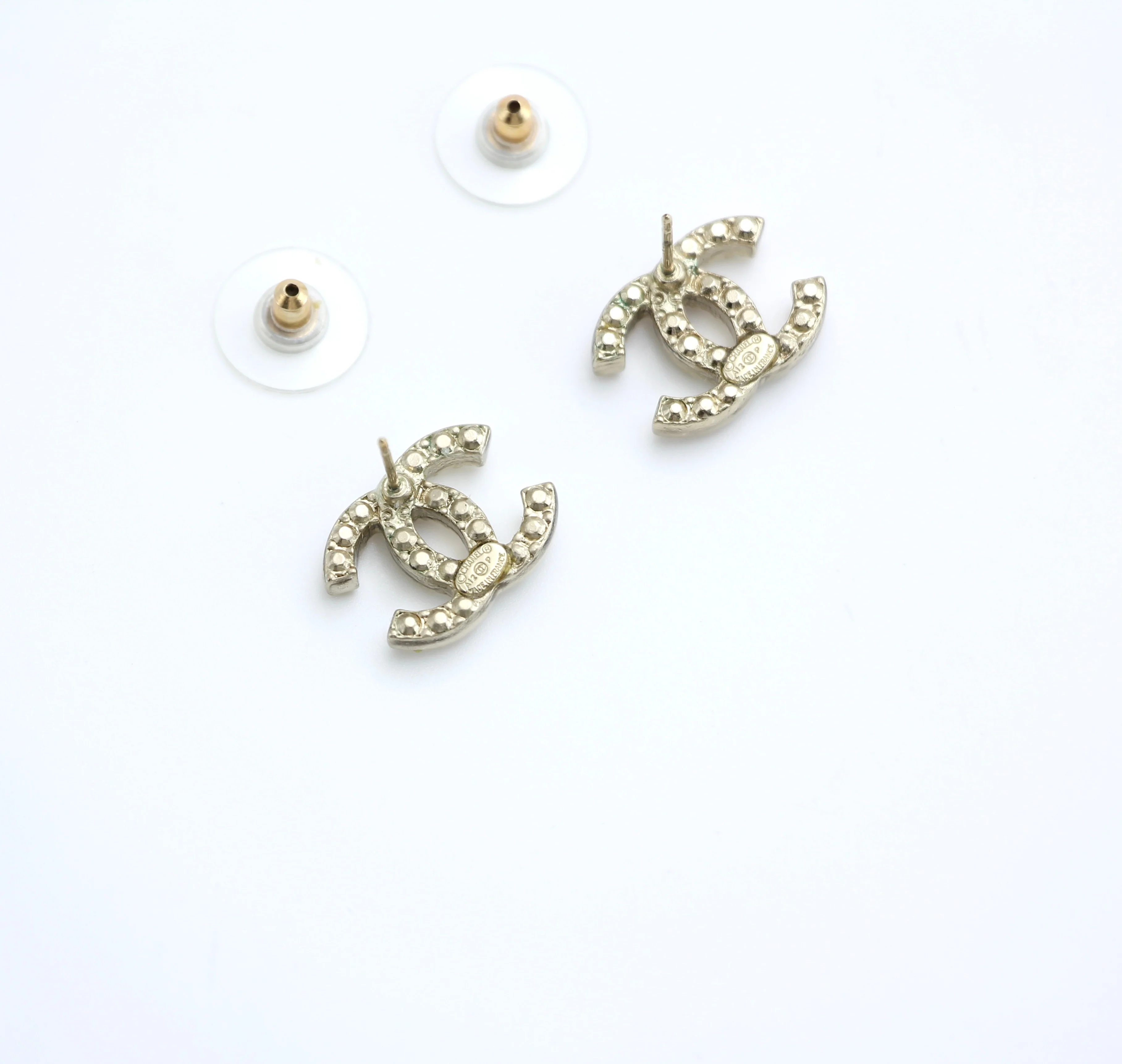 Chanel A12P Imitation Pearl Mixed White Earrings - Image 6