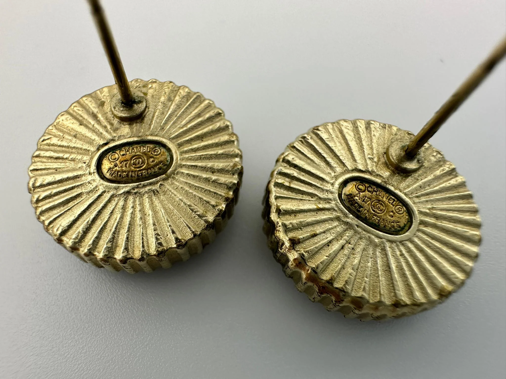 Chanel A17 Metal Resin Cc Logo Earrings - Image 8