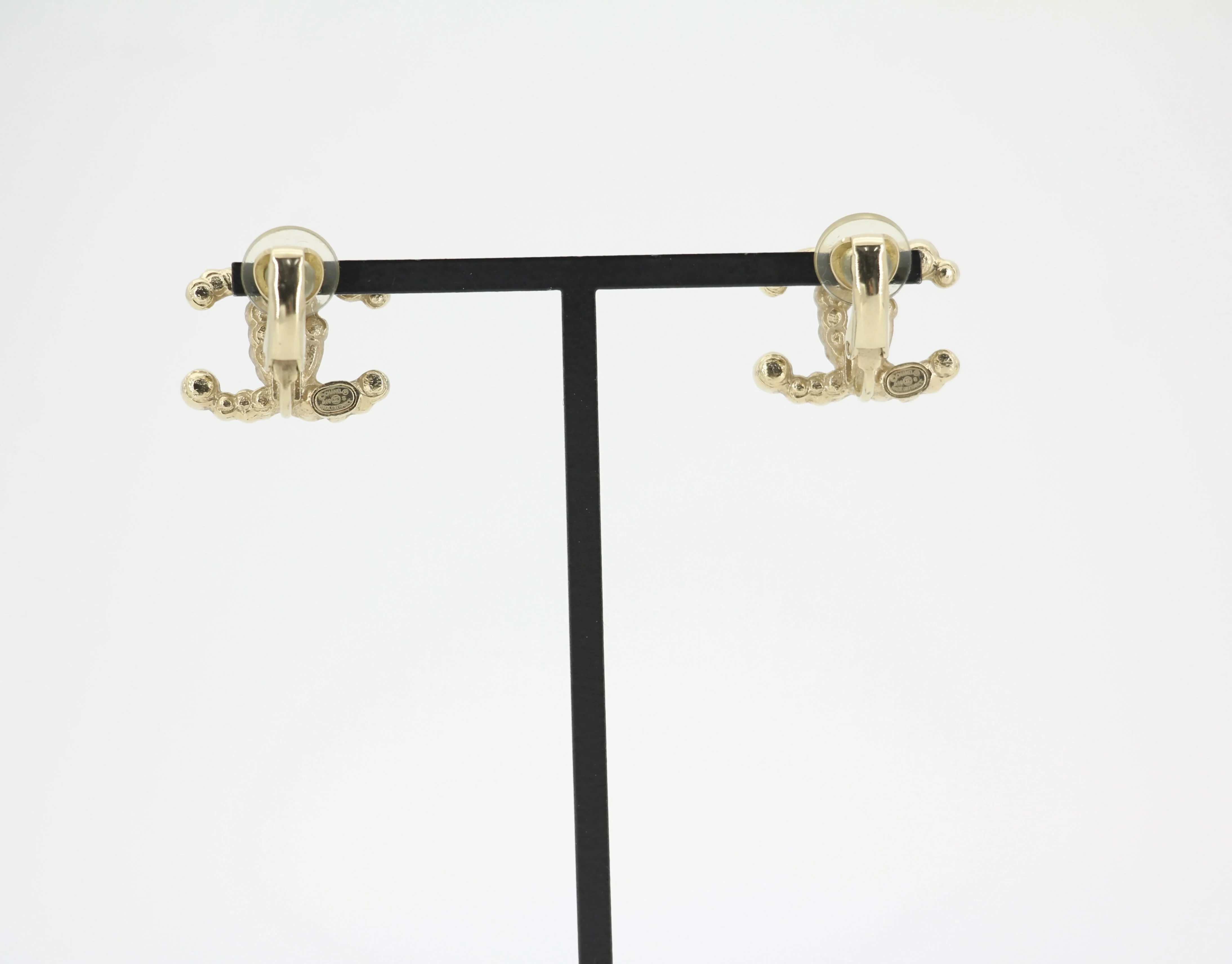 Chanel A19S Metal Dark Pink with Diamond CC Clip-on Earrings - Image 3
