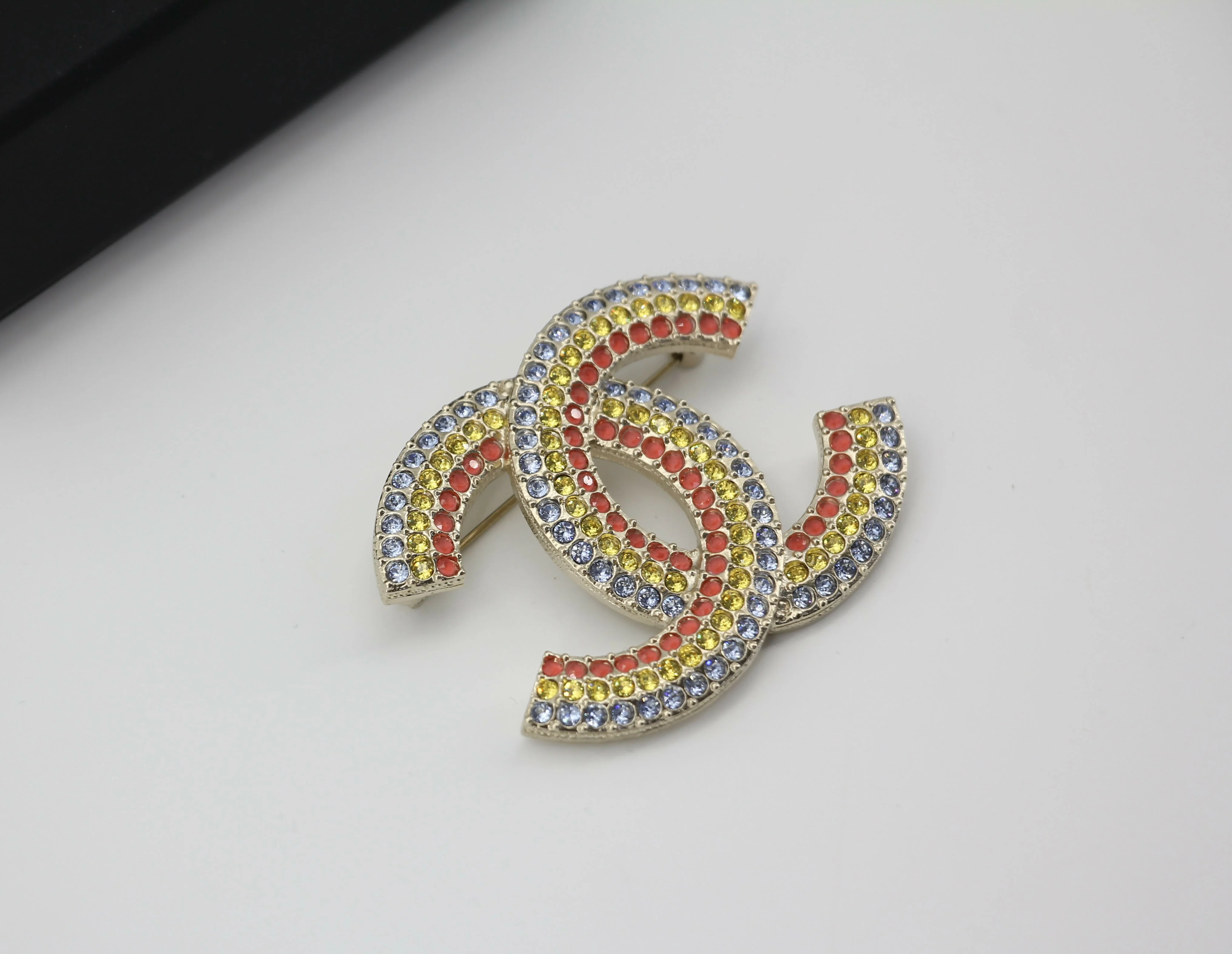 Chanel A23C Rhinestone Rainbow-Tone CC Brooch - Image 6