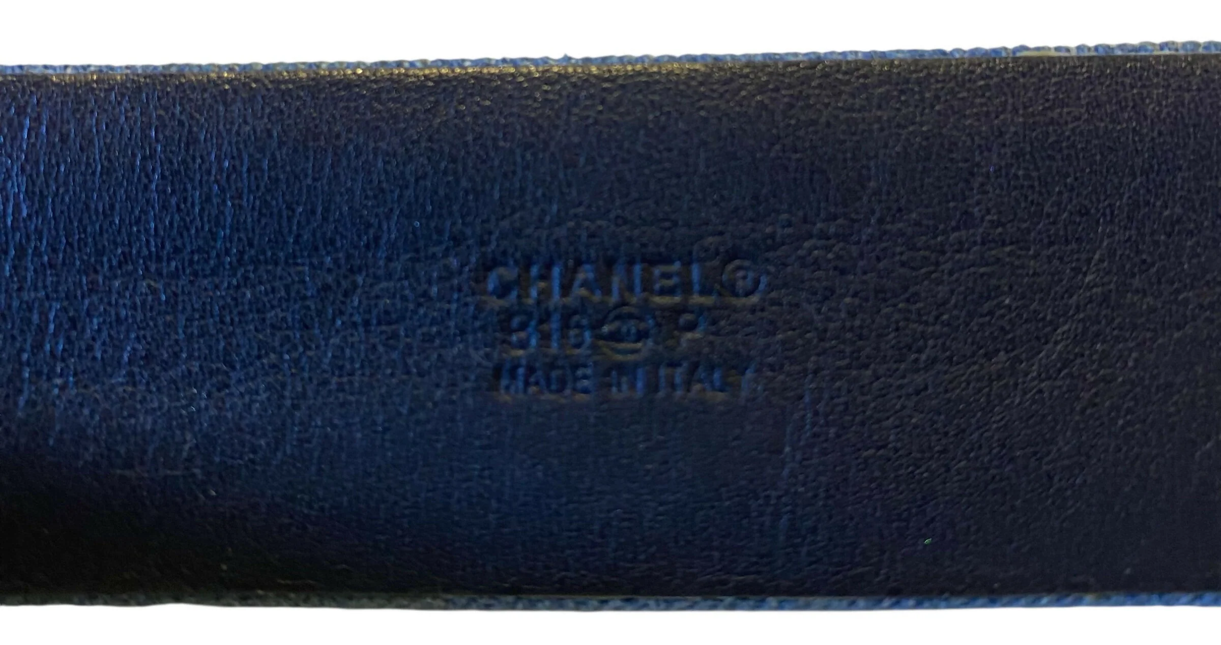 Chanel Airlines 16P Blue Denim CC Matte Silver & Gold Buckle Belt 90/36 - Image 6