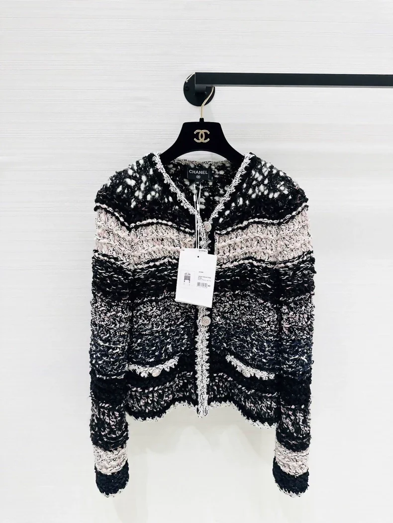 Chanel 22B knit cropped