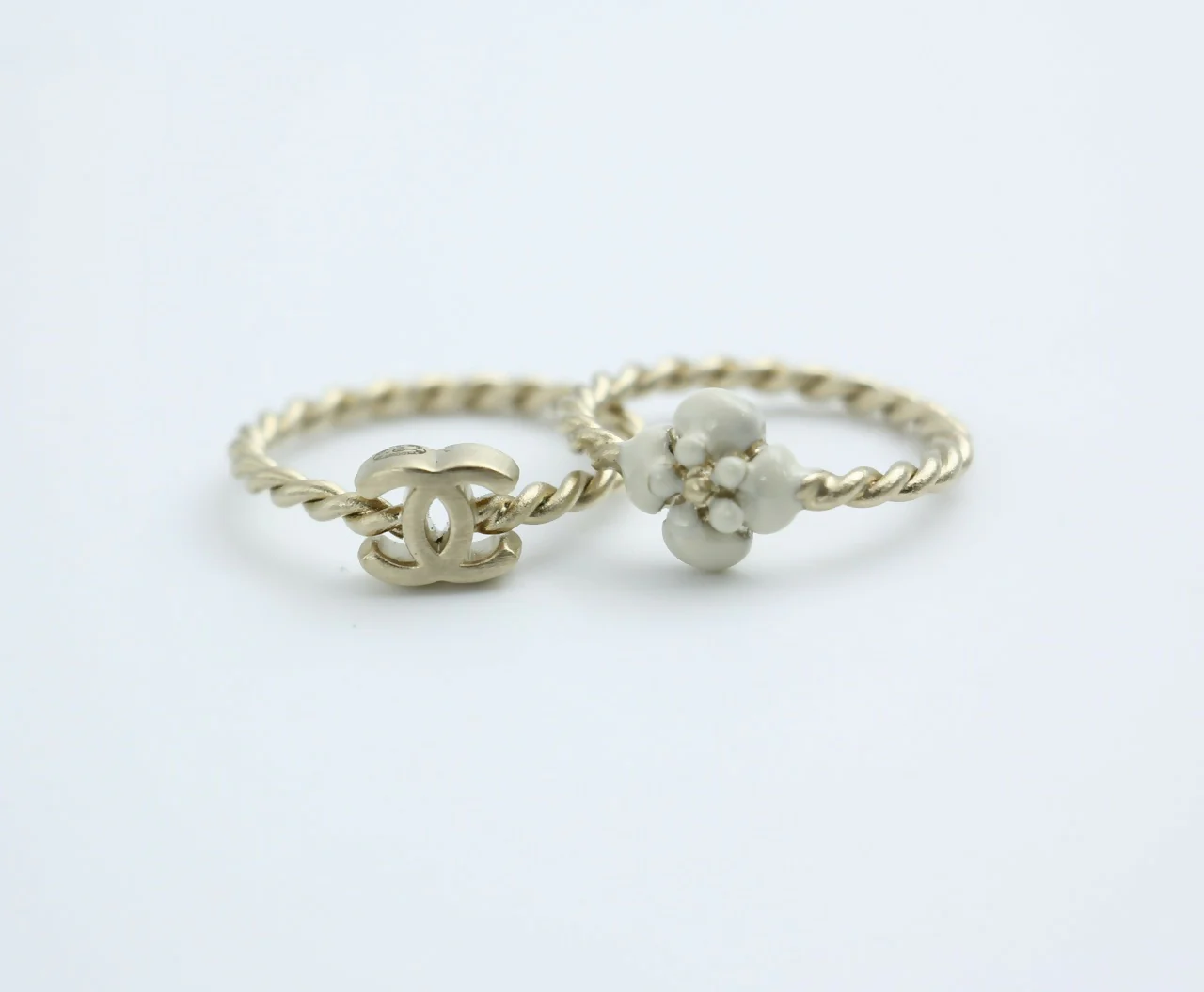 Chanel B11A Metal Camellia Two-Piece Ring Set - Image 3