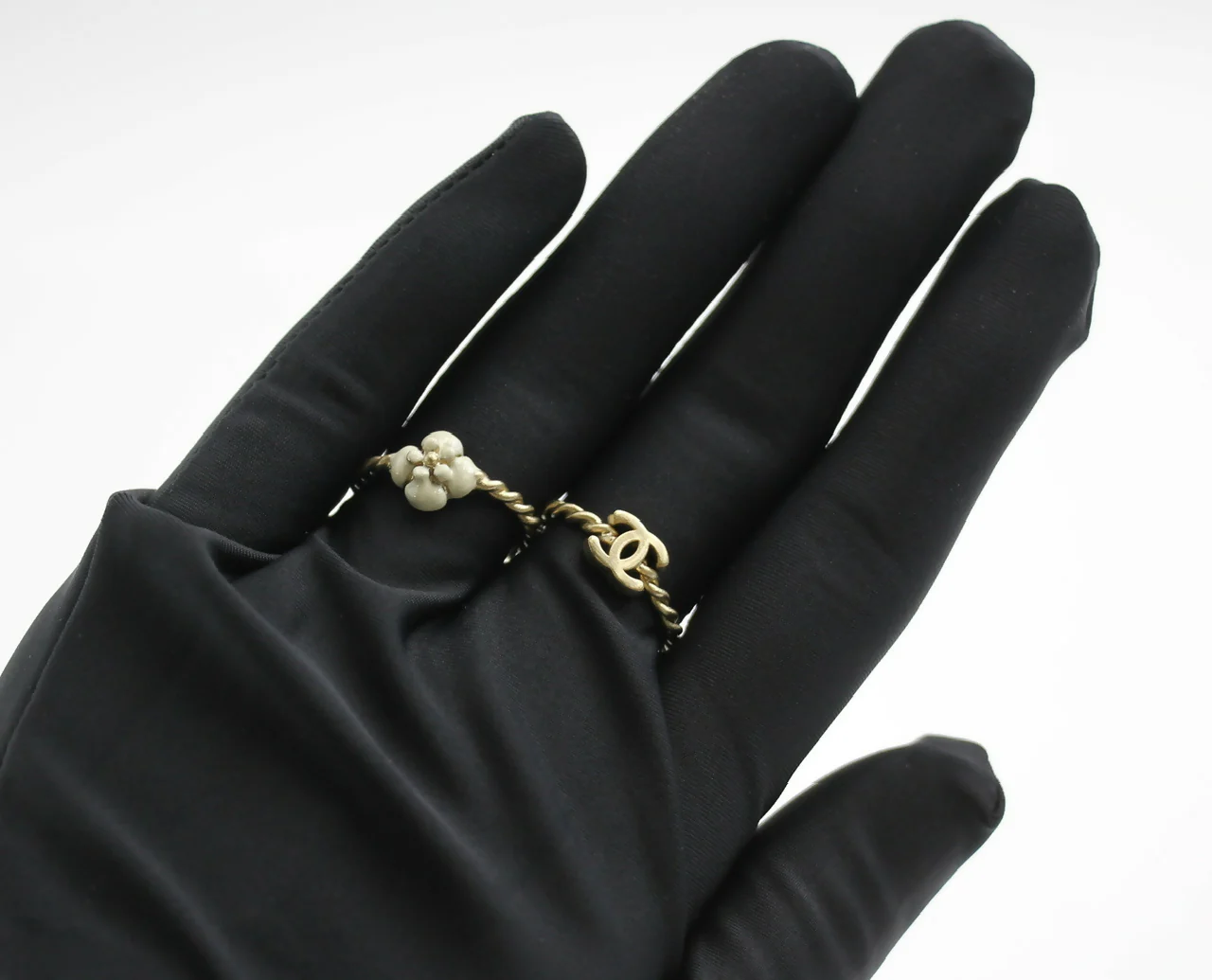 Chanel B11A Metal Camellia Two-Piece Ring Set - Image 6