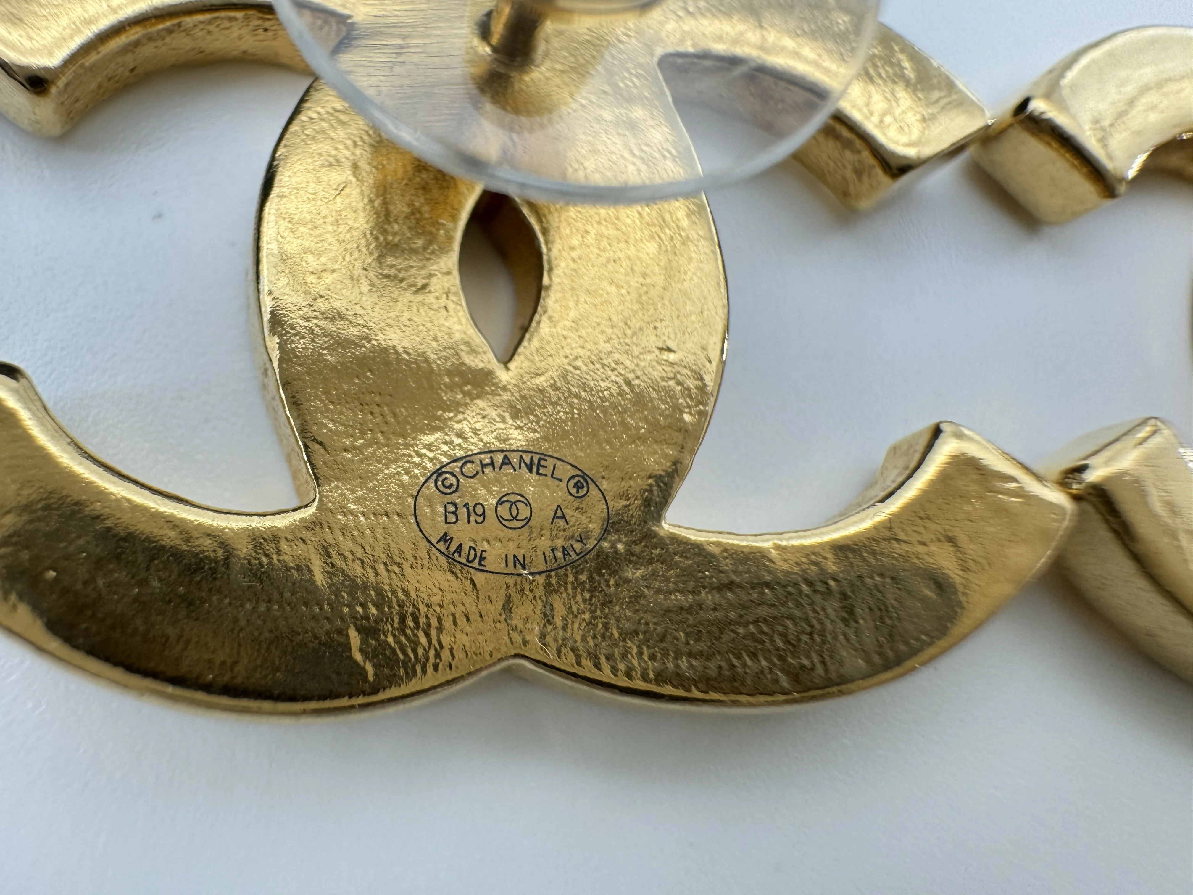 Chanel B19A Metal Square Embossed Gold CC Earrings - Image 9