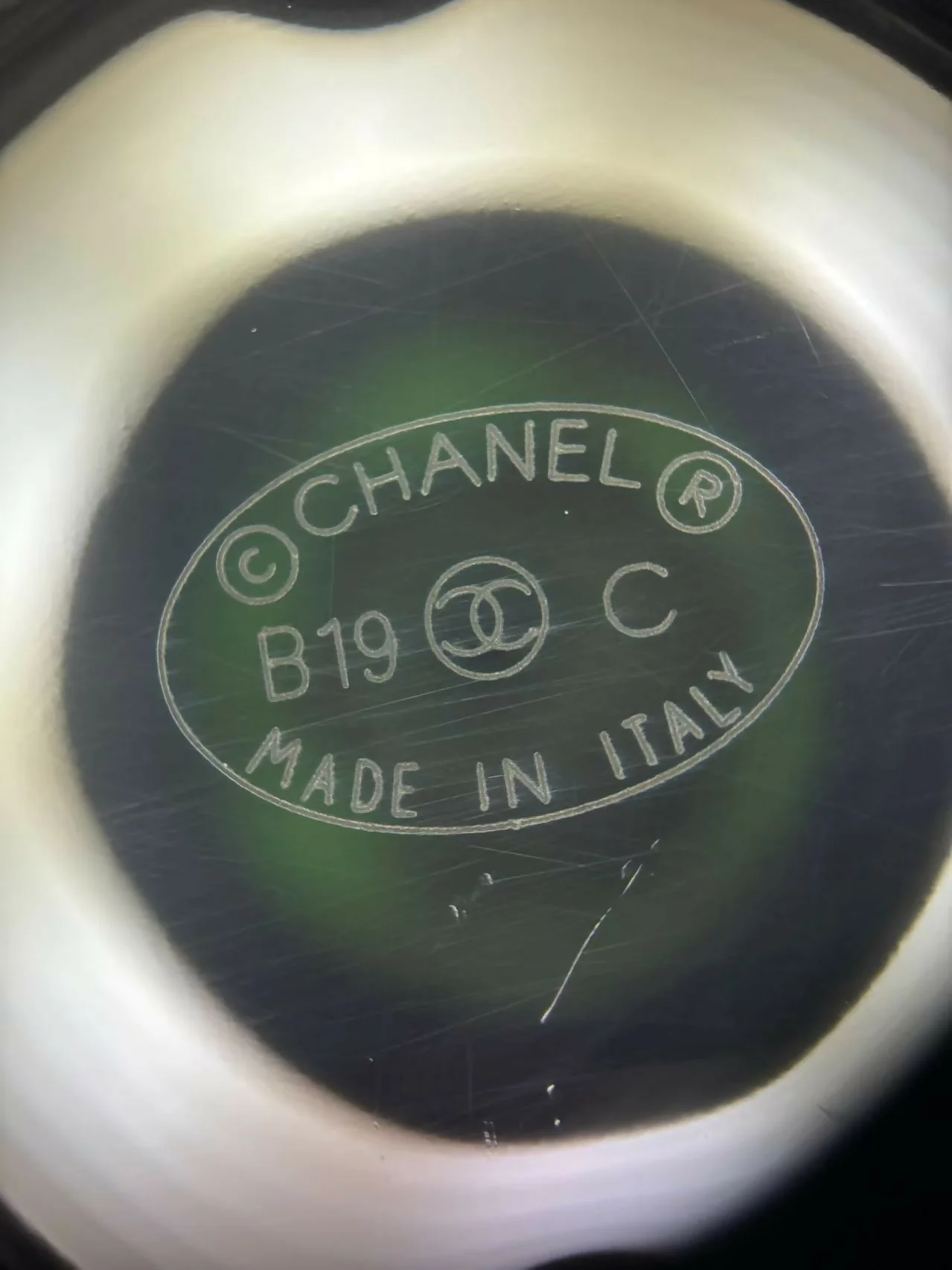 Chanel B19C Light Blue and Deep Blue Rhinestone Brooch - Image 9