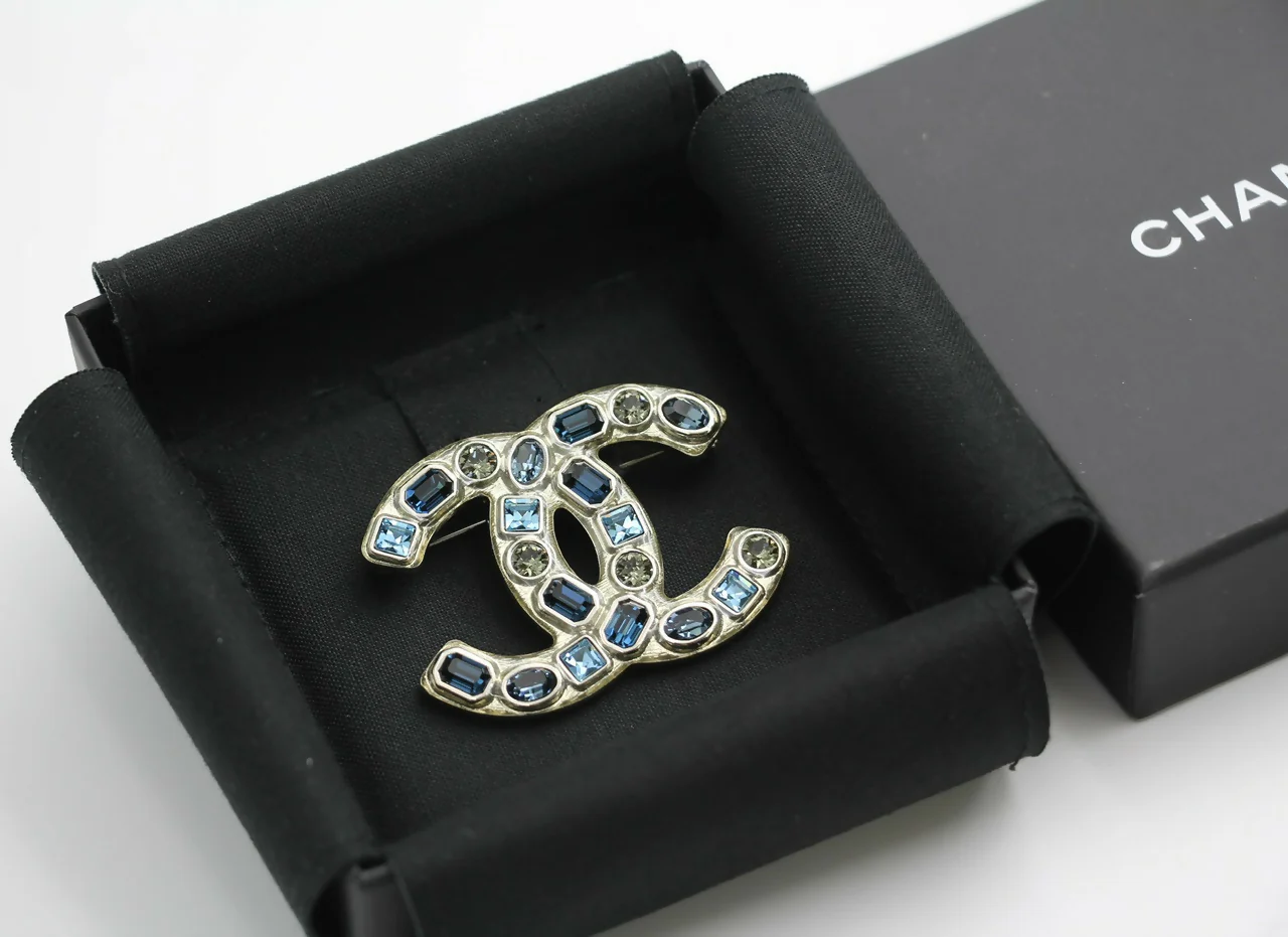 Chanel B19C Rhinestone Light Blue Deep Blue Gray Brooch - Image 3