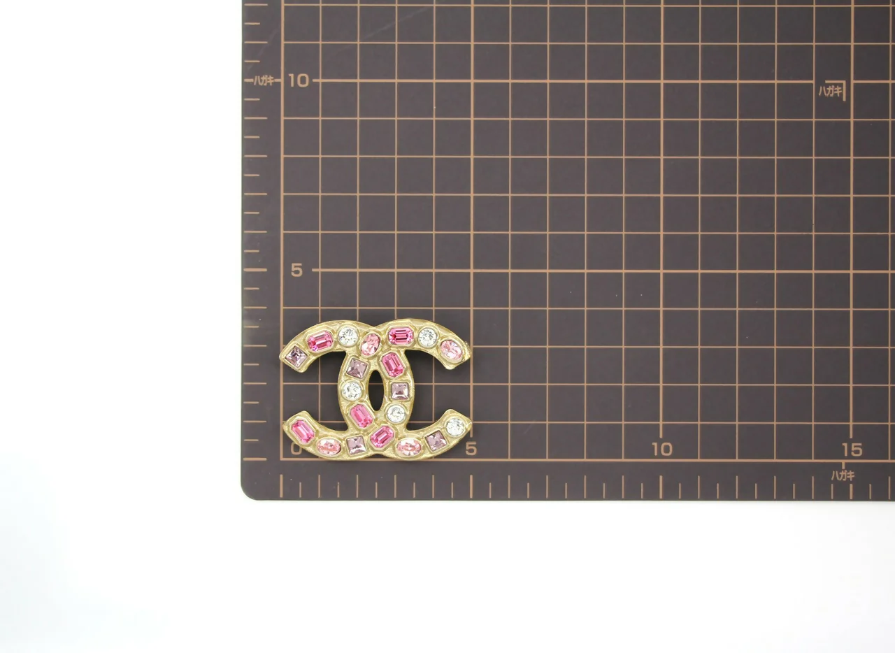 Chanel B19C Rhinestone Pink and Light Pink CC Mark Brooch - Image 10