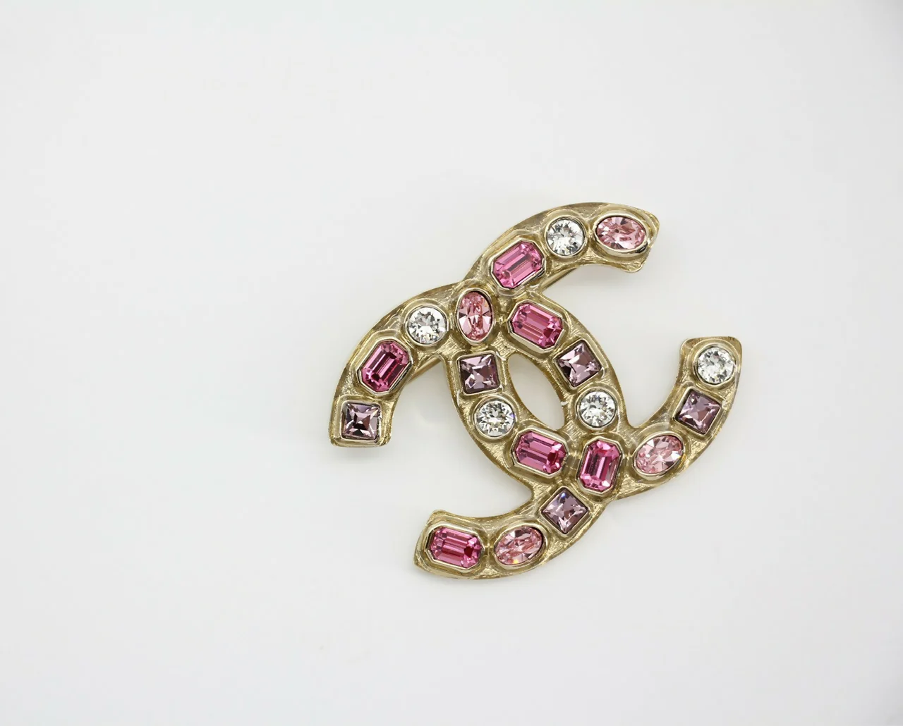 Chanel B19C Rhinestone Pink and Light Pink CC Mark Brooch - Image 3
