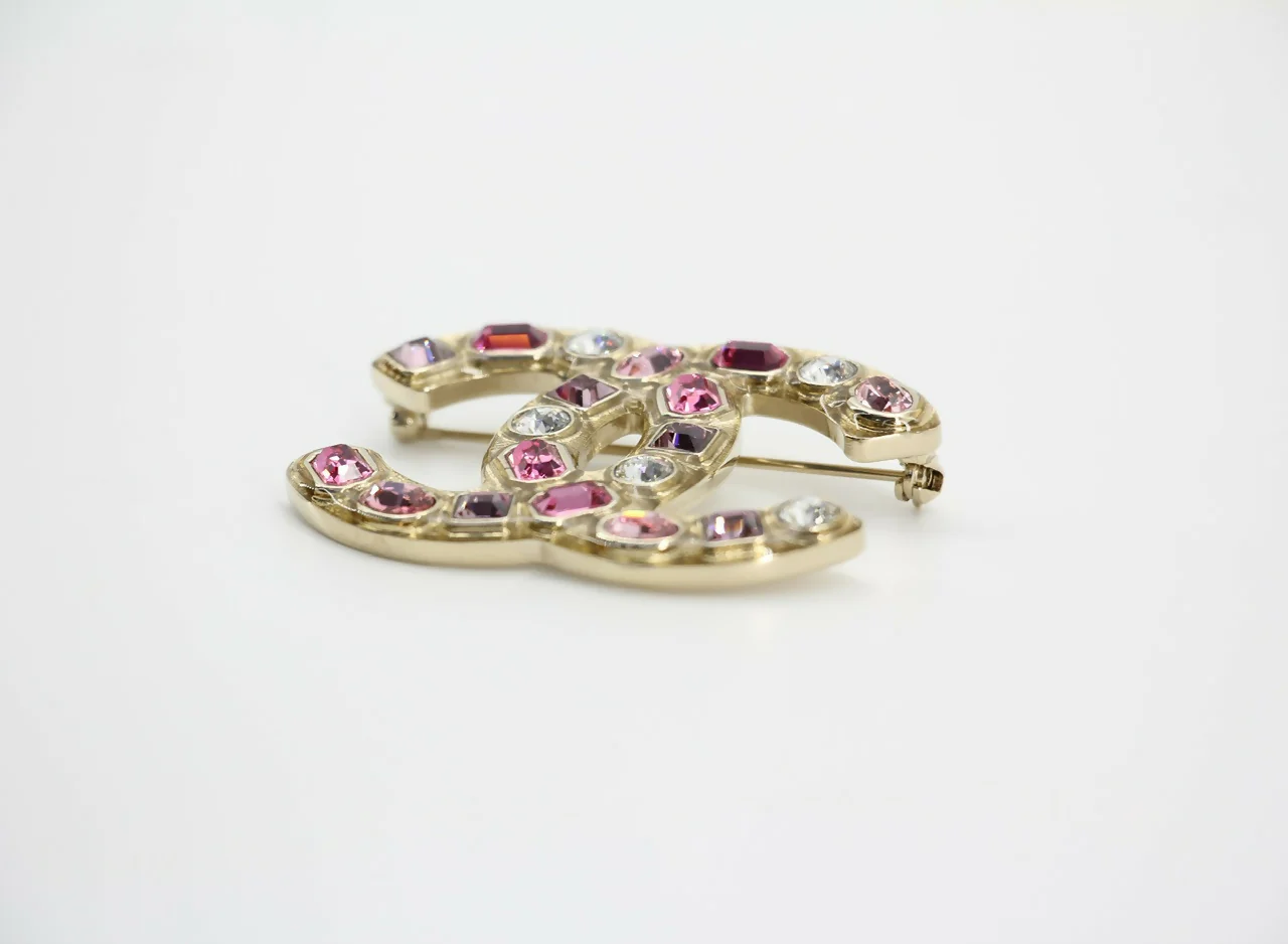 Chanel B19C Rhinestone Pink and Light Pink CC Mark Brooch - Image 4