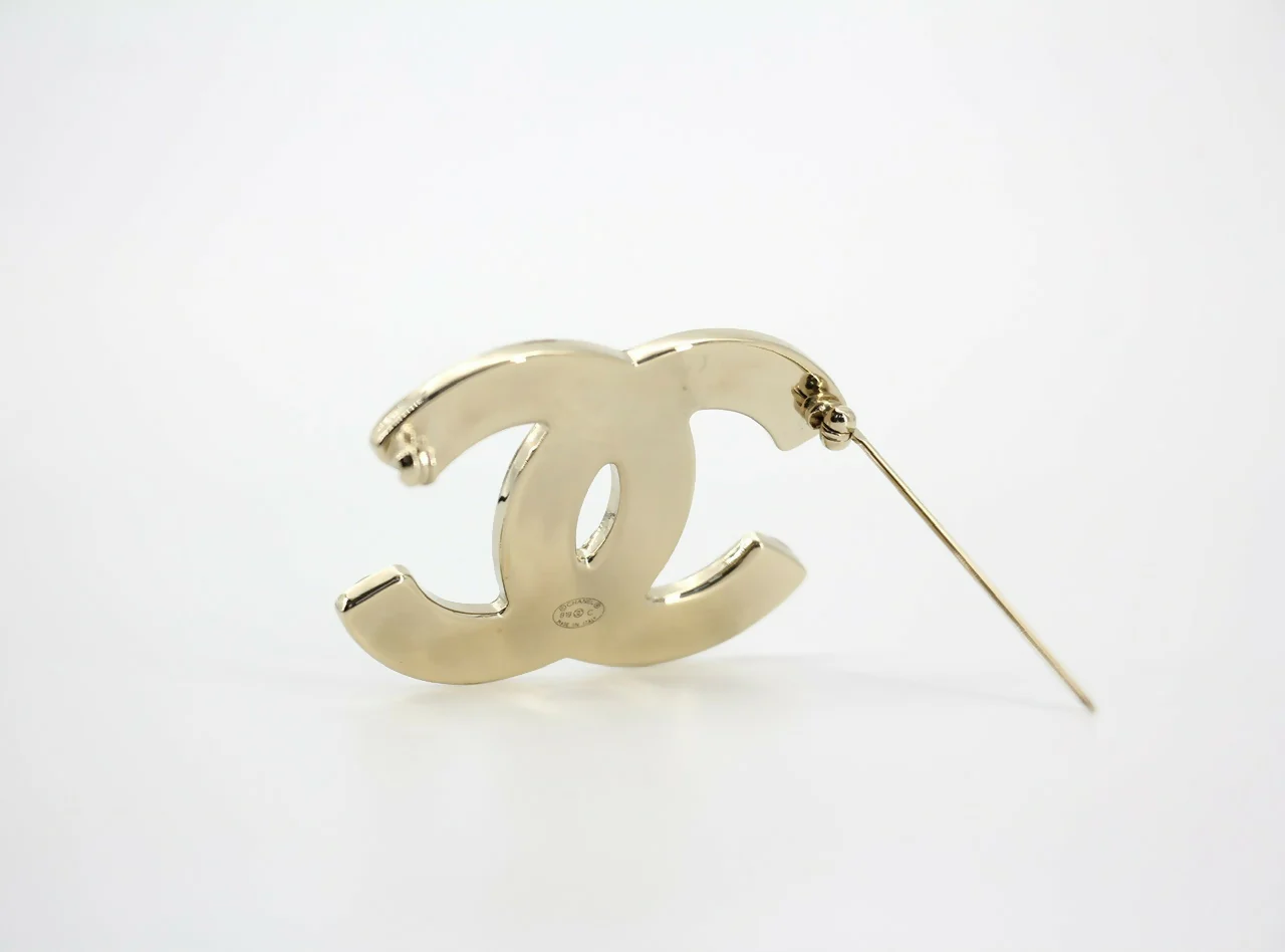 Chanel B19C Rhinestone Pink and Light Pink CC Mark Brooch - Image 7
