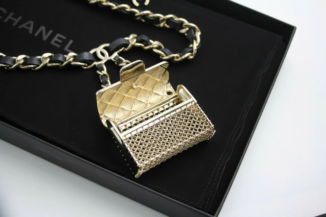 Chanel B21S Metal Handbag Leather Chain Waist Chain 90cm - Image 4
