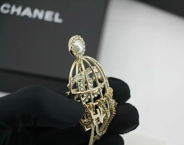 Chanel B22V Rhinestone & Metal Birdcage Brooch - Image 3