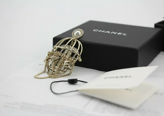 Chanel B22V Rhinestone & Metal Birdcage Brooch - Image 8