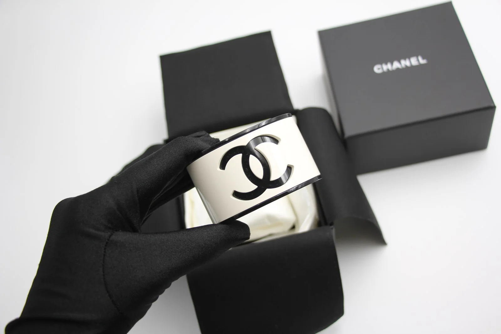 Chanel B23 Acrylic Cc Black And White Bracelet
