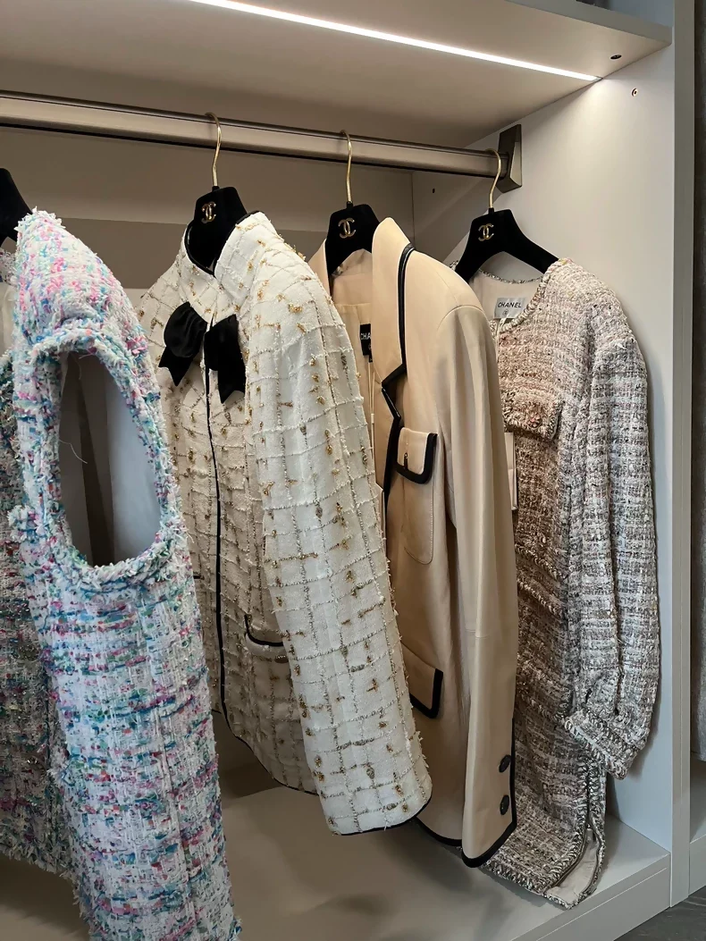 Chanel 19 multicolour tweed vest - Image 2