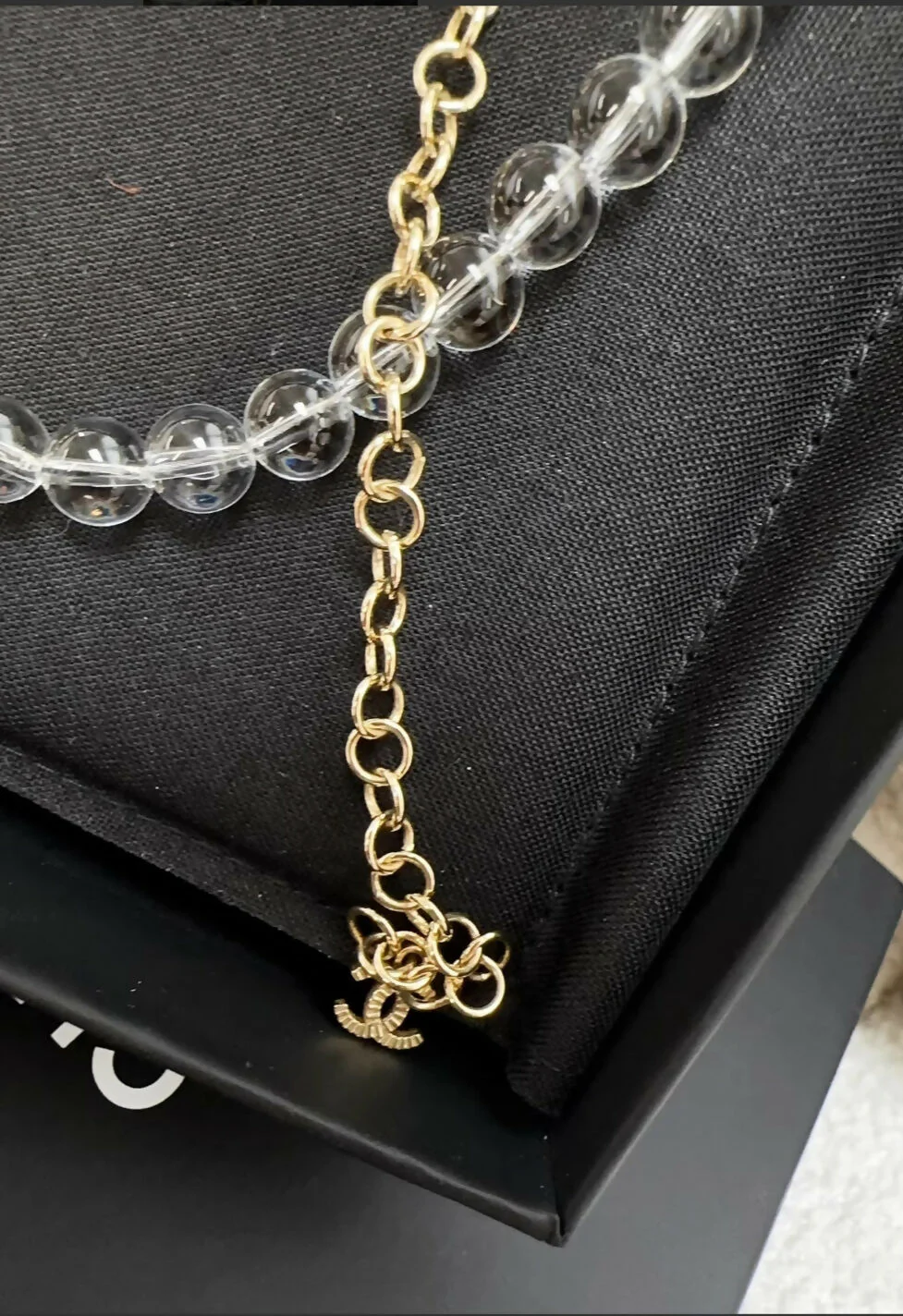 Chanel 24S coco letter double cc transparent pearl necklace - Image 3