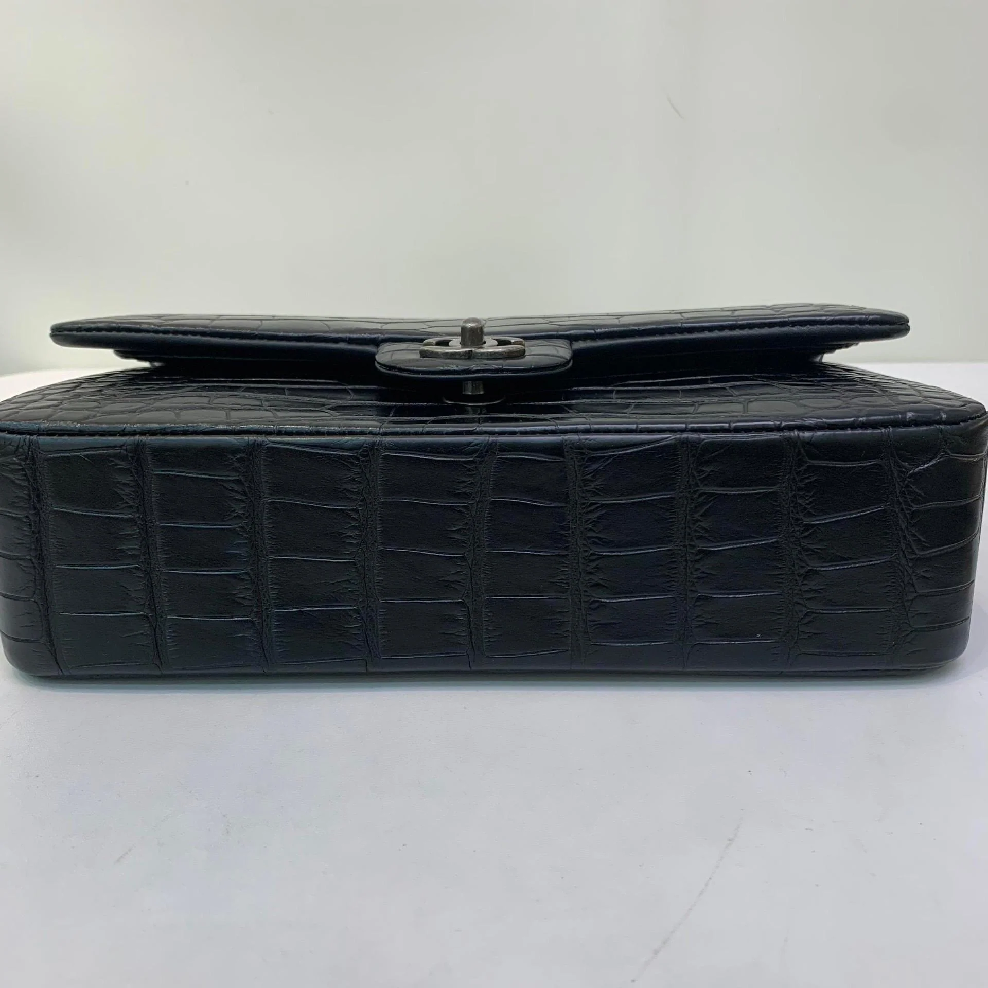 Chanel Black Alligator Medium Double Flap - Image 9