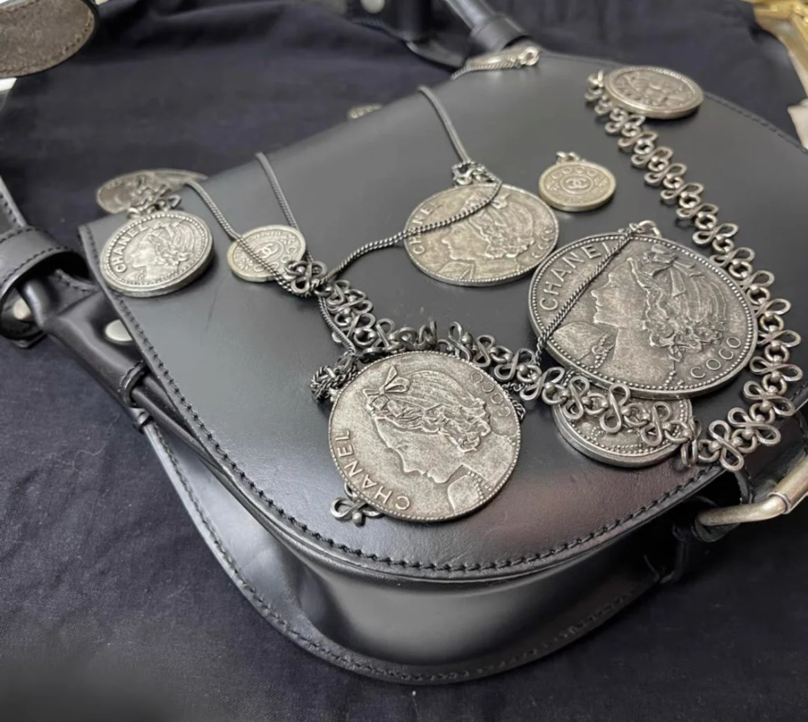 Chanel Black Coin Medallion Saddle - Image 6