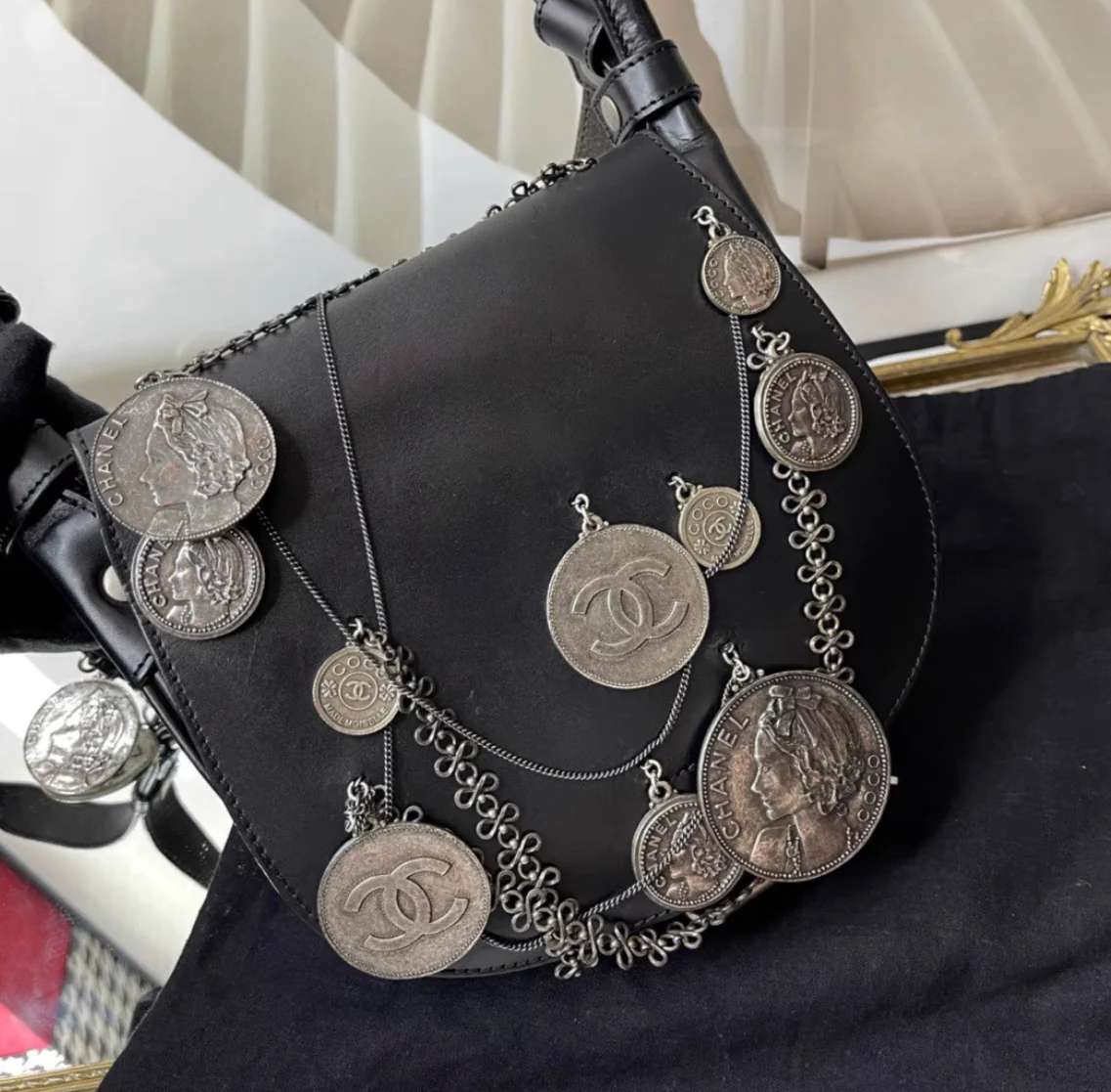 Chanel Black Coin Medallion Saddle - Image 8
